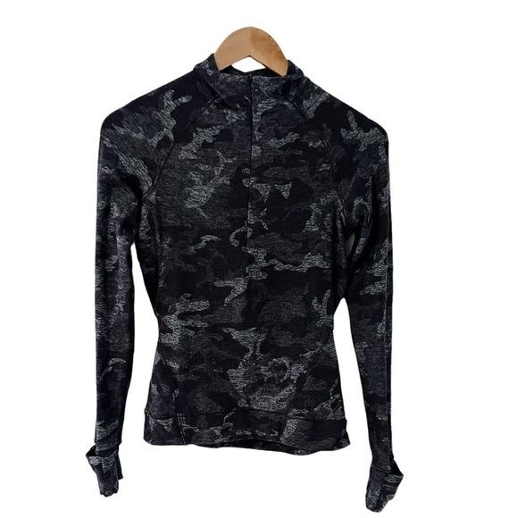 Lululemon Outrun the Elements 1/2 Zip in Incognito Camo HTR Black - Picture 5 of 12